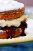 Victoria Sponge: hunnibuns.co.uk
